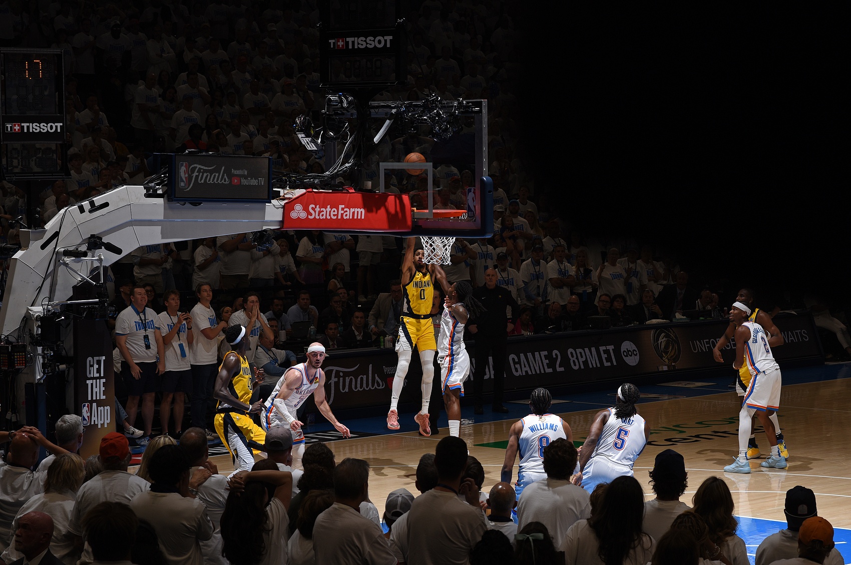 包含葡萄牙体育训练开放日，冲刺阶段再遭质疑引欢呼，NBA季后赛在即，球队文化再被提及的词条